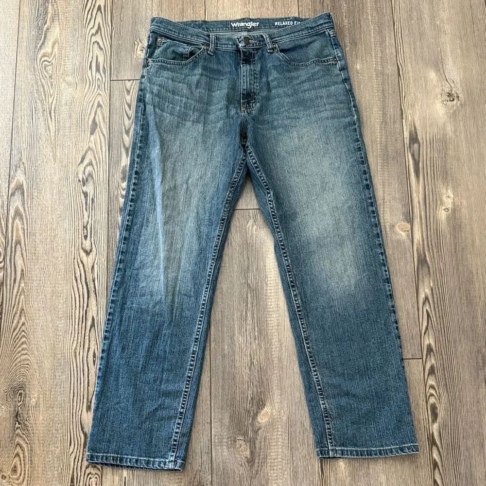 Wrangler Relaxed Fit Jeans